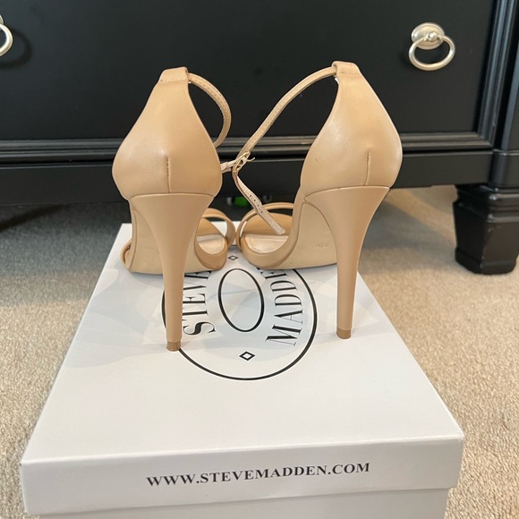 Steve Madden Stecy Heel Size 8.5 - Picture 8 of 10